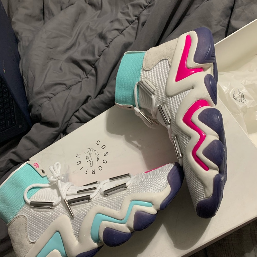 Adidas Nice Kicks - Picture 3 of 5
